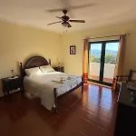 Moradia T4 Com Piscina Privada Arcos Valdevez Casa vacanze *