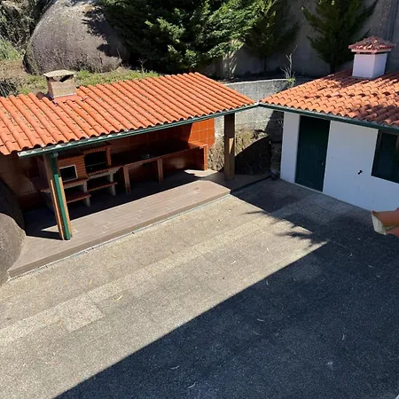 Moradia T4 Com Piscina Privada Arcos Valdevez *