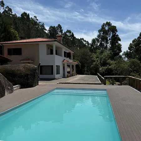 Moradia T4 Com Piscina Privada Arcos Valdevez * Arcos de Valdevez